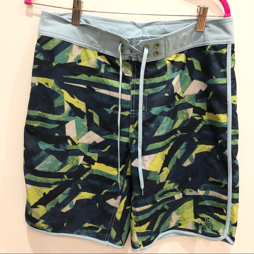 The north face mens swim trunks Board Shorts  sz 32 blue